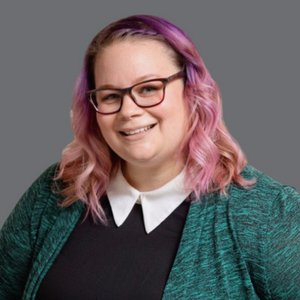 Suzanne Headshot